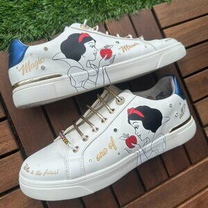 Disney x ALDO Snow White Sneakers – "Who Is the Fairest?" (Size 8)